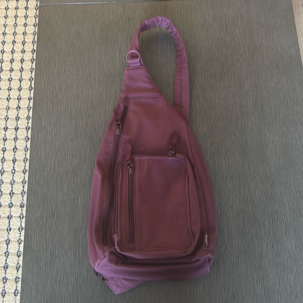 Vera Bradley Women's Cotton Maroon Sling Backpack EUC